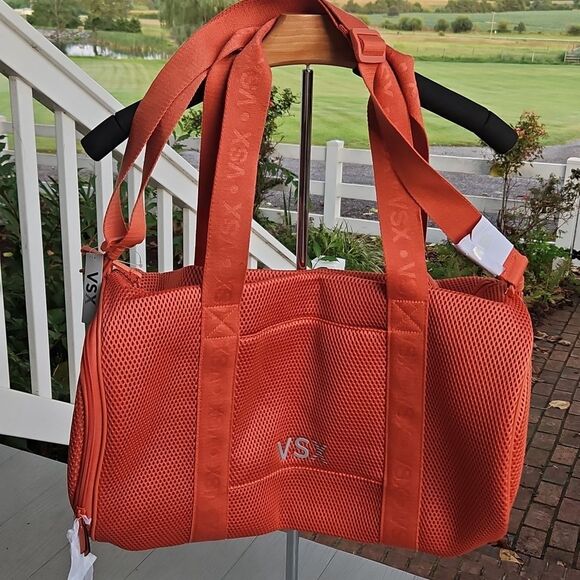 VSX Sports Duffle Bag W Shoe Compartment In Vibrant Mesh Orange NEW MSRP $60 - Picture 6 of 16